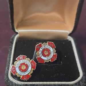 RARE 10K GOLD 10 & 20 YEAR EMPLOYEE PIN FROM WASHINGTON SIBLEY MEMORIAL HOSPITAL